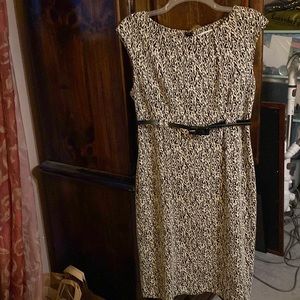 Black and white dress with belt size 10